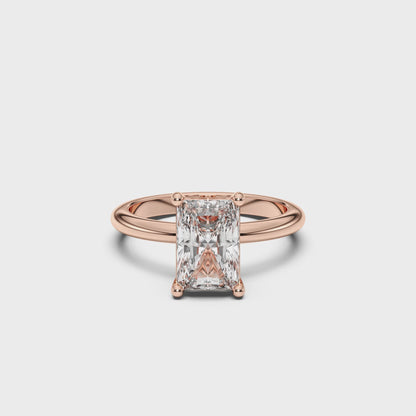 EMERALD SOLITAIRE RING 4.00 CTTW